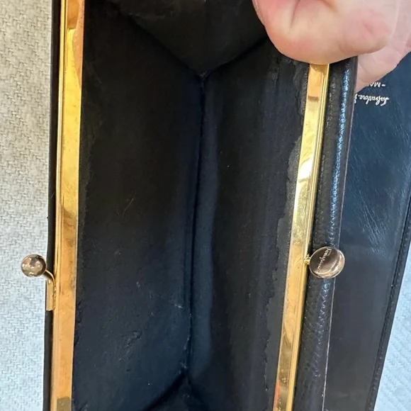 Salvatore Ferragamo Gancini Leather Wallet - Picture 7 of 7